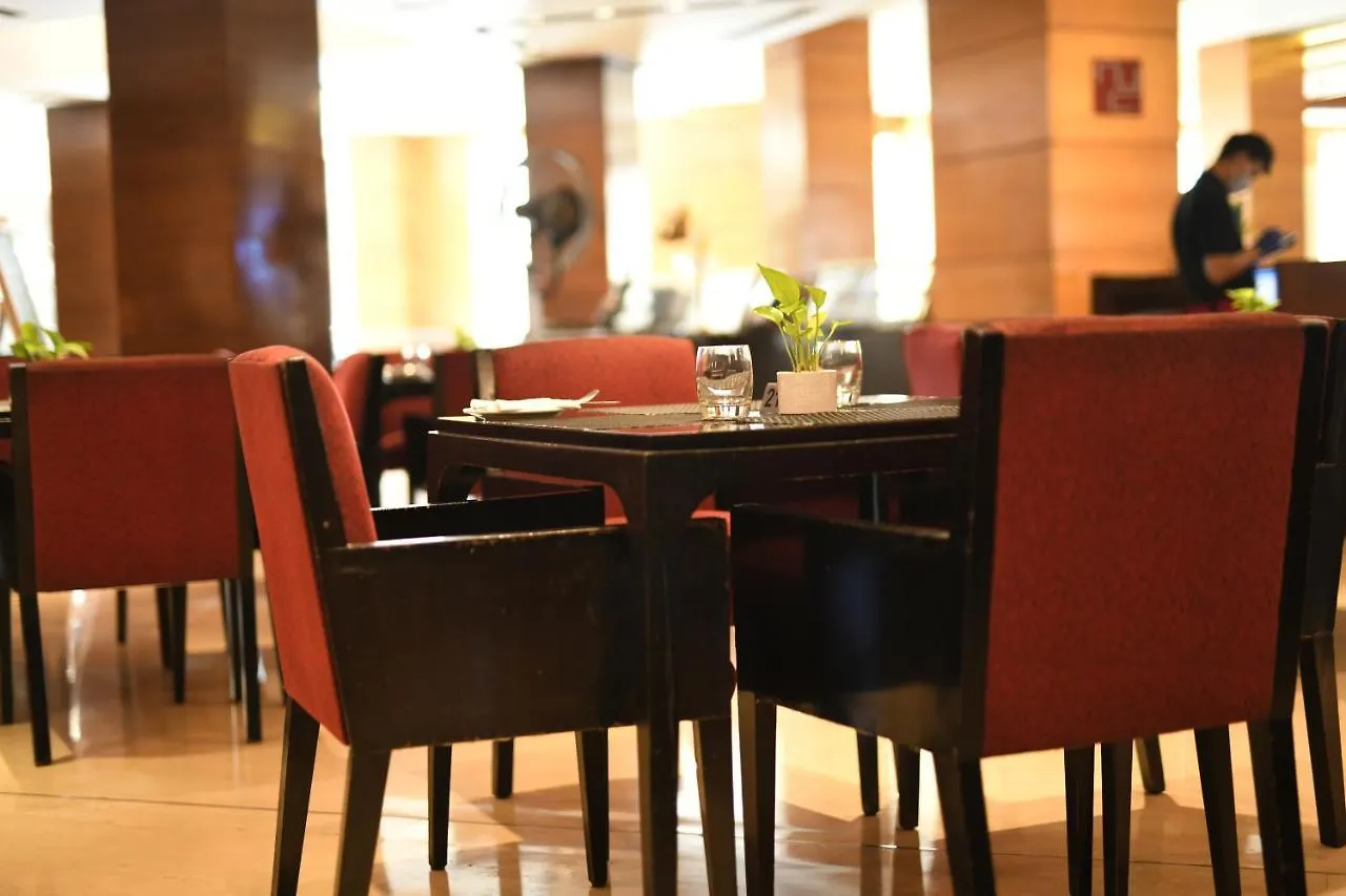 Radisson Blu Plaza Delhi Airport Hotel New Delhi